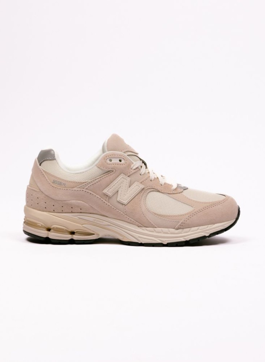 New Balance Sneakers | New Balance M2002Rcc