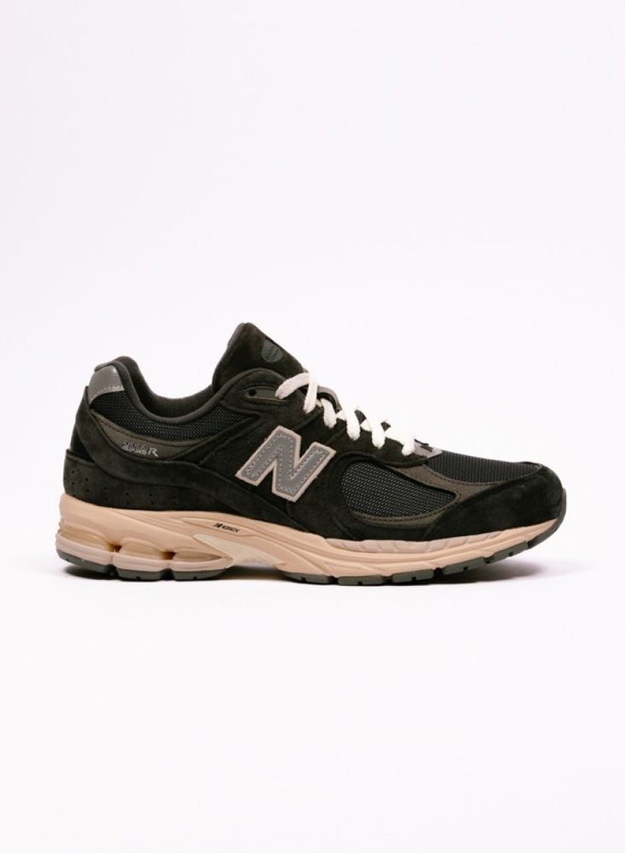 New Balance Sneakers | New Balance M2002Rho